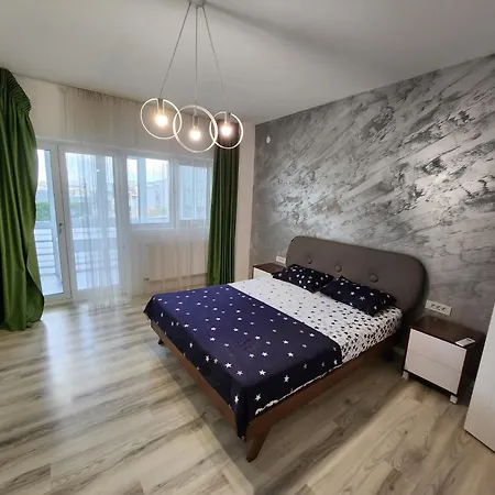 Grand 4-bedrooms Tourist Rosetti * Бухарест